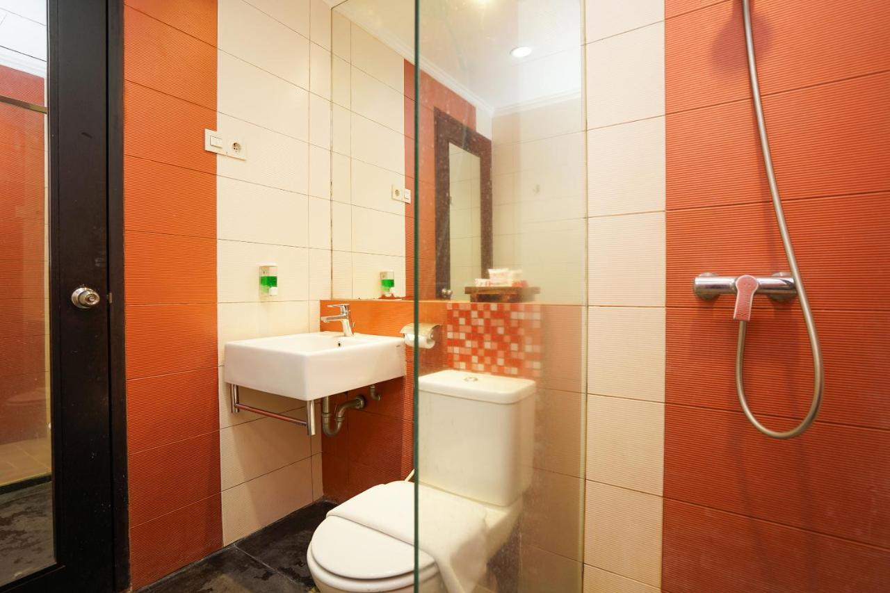 Oyo 197 Prime Royal Hotel Kapasari Eksteriør bilde